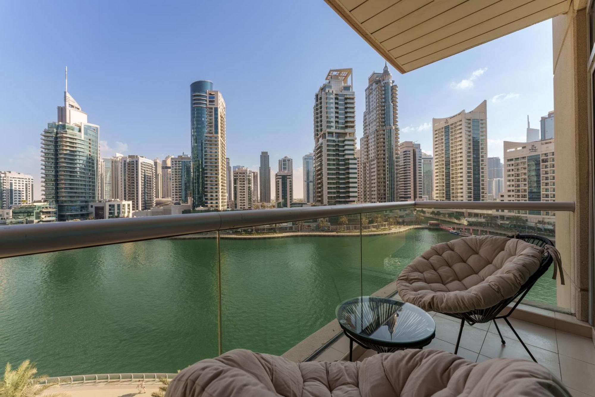 Maison Privee - Blissful Living With Marina Waterfront Views * Дубай